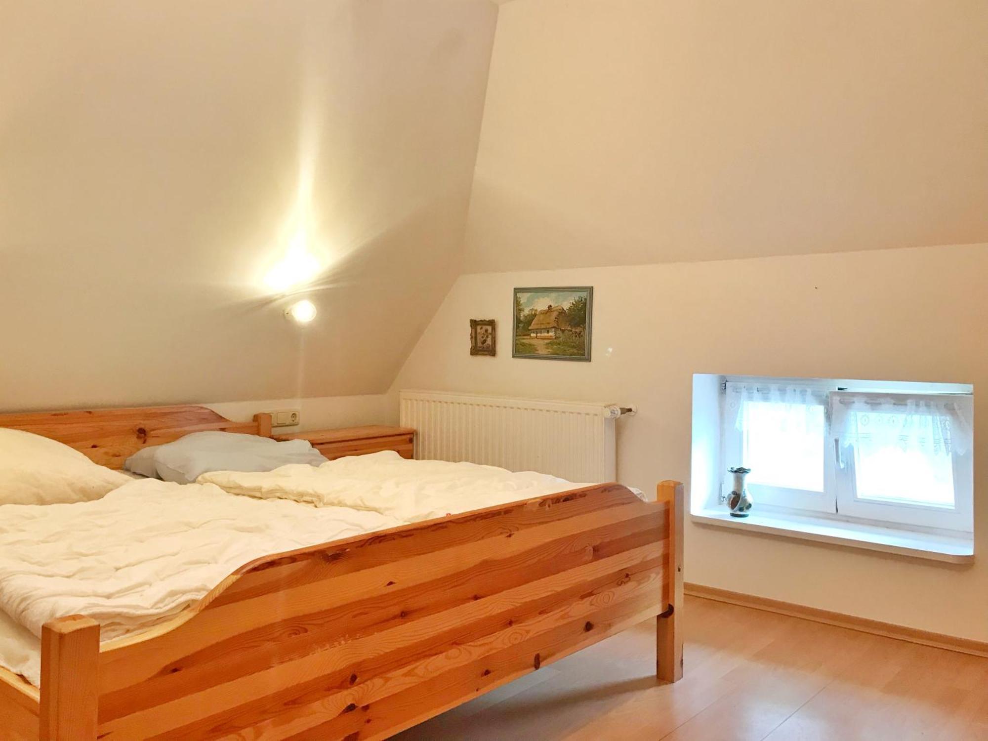 Kleine Reetgedeckte Doppelhaushaelfte In Idyllischer Lage Nardevitz 外观 照片